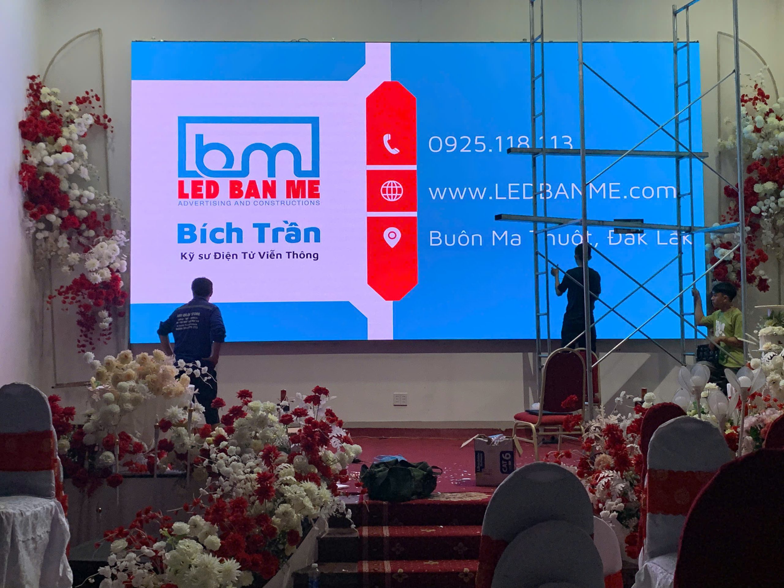 Trang chủ 11 màn hình led nhà hàng tiệc cưới dak lak